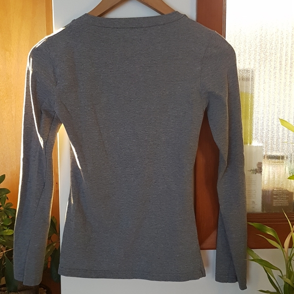 Suzy Shier Signature Long sleeve Tee in Grey - Picture 3 of 4
